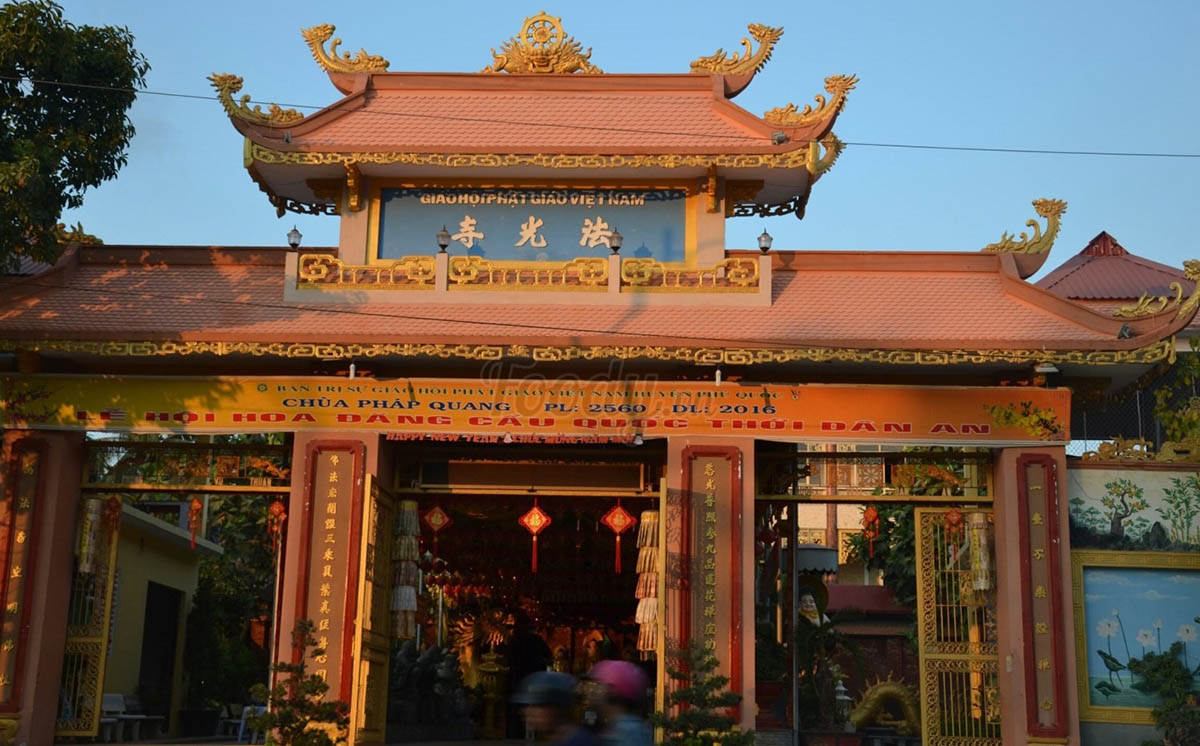 temples in phu quoc